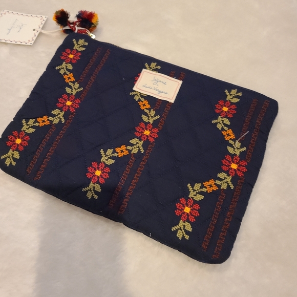 Sezane Handbags - Sezane Pouch